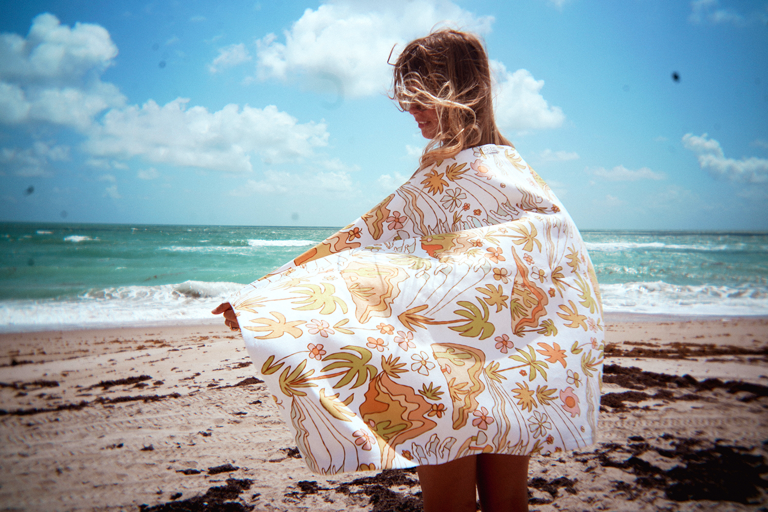 LEUS x Surfy Birdy Beach Towel
