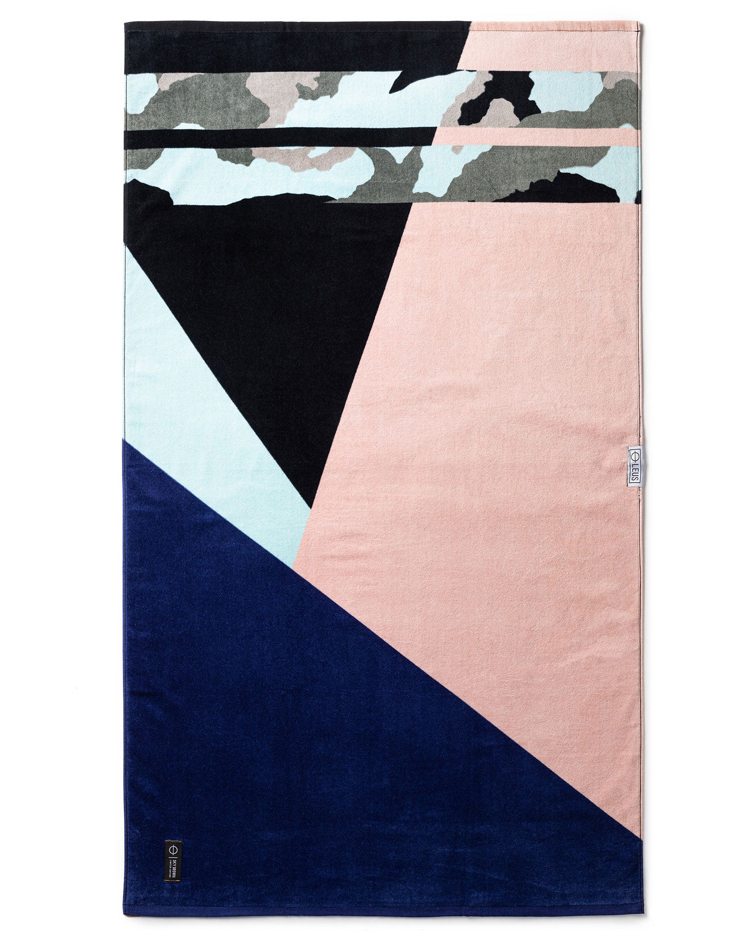 Dive into Style with the Iconic LEUS Towel Collection