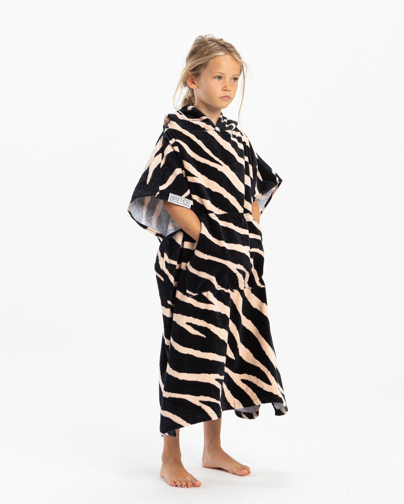 Change Comfortably with the Original ECO Poncho - LEUS